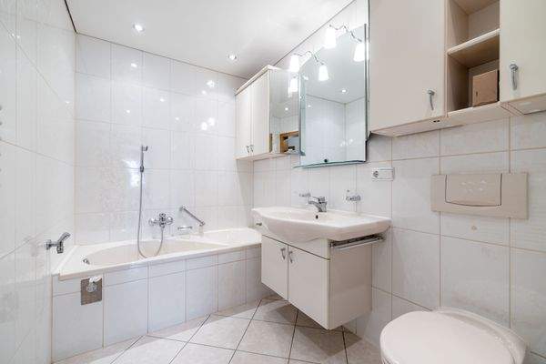 Badezimmer Badewanne