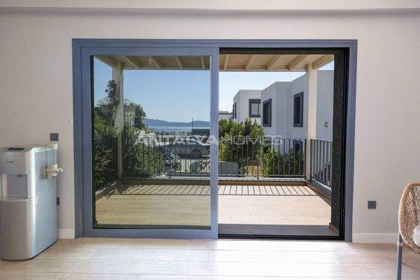 Elegant Apartments Near the Sea and Amenities in Bodrum