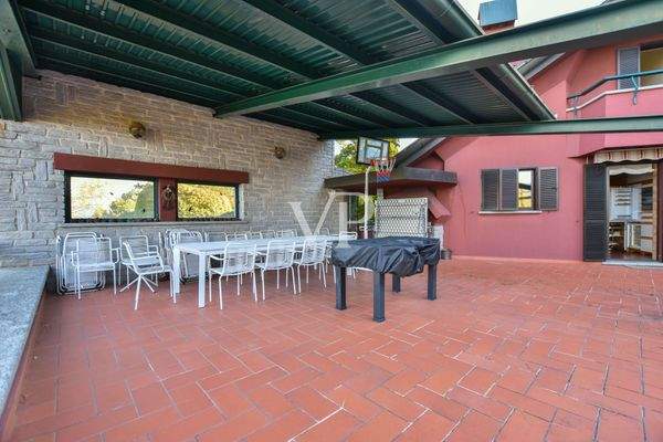 Terrazzo con angolo pranzo