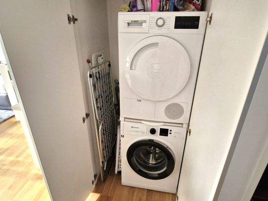 auch WM + Trockner finden Platz in der Wohnung