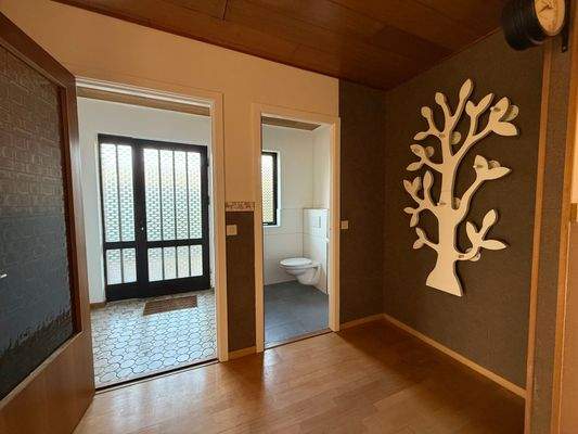 Windfang, Flur und Garderobe