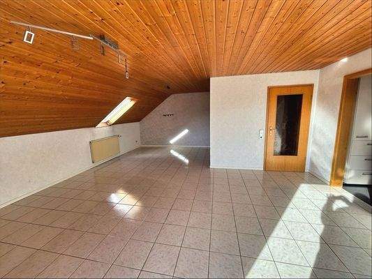 Wohnzimmer DG Wohnung