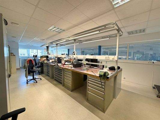 Verkauf/Büro/Werkstatt