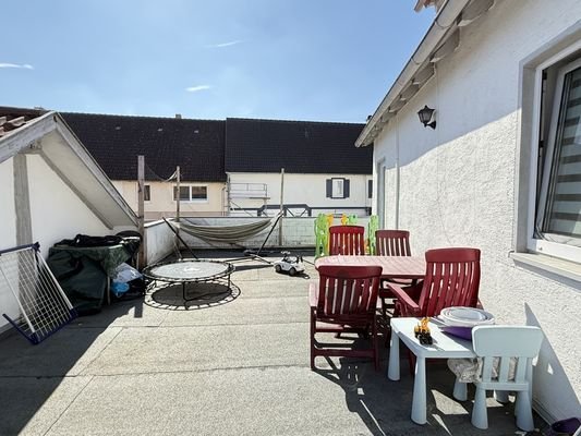 Sonnige Dach-Terrasse, OG