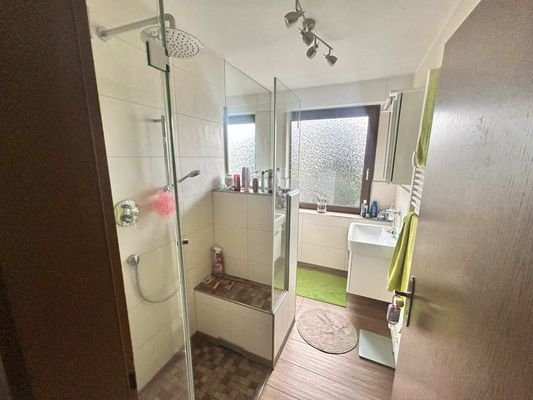Badezimmer EG