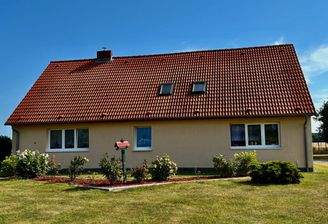 Einfamilienhaus mit EL-Wohnung