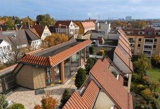 Dachterrasse mit Wintergarten-Sauna