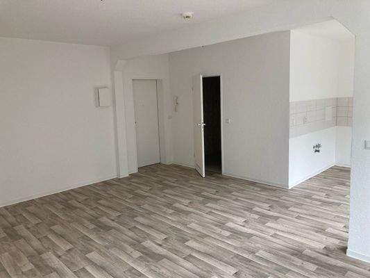 Wohn- und Schlafzimmer