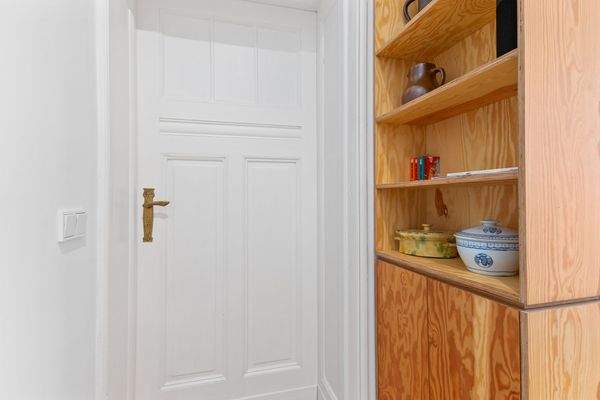 Details Altbautür & Einbauschrank