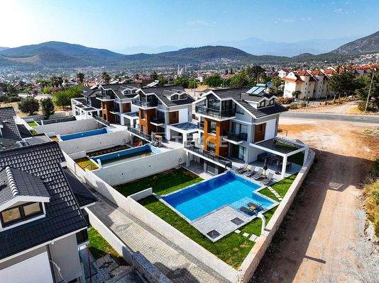 Detached Villas with Spacious Gardens in Fethiye Ölüdeniz