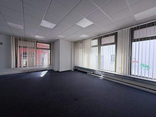 Großraumbüro EG_1.jpeg