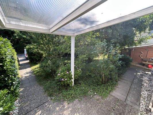 Grundstück / Eingangsbereich