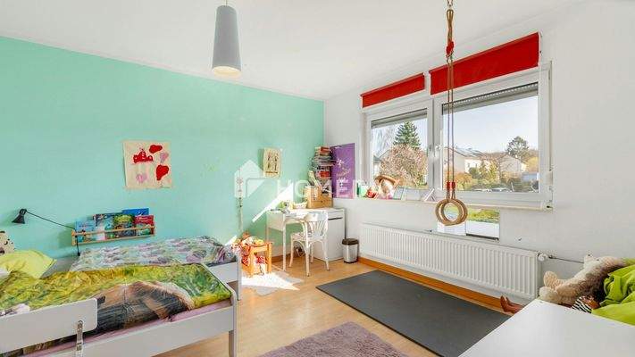 1. OG Schlafzimmer 1 1