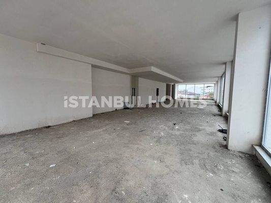 Shop for Sale Near Metro in Cekmekoy Istanbul