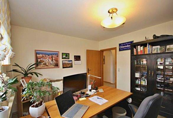 Arbeitszimmer (Eltern) Erdgeschoß