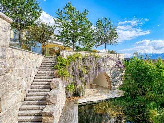 Grotto mit Bogendecke