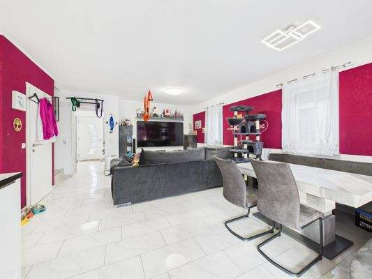 Wohn- und Essbereich 1