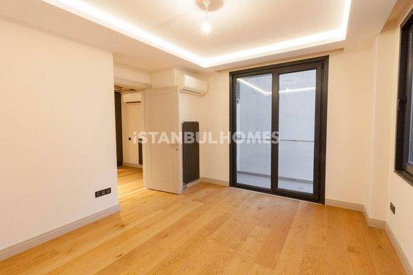 Ready to Move Apartments 550 m from Taksim Square in Beyoglu