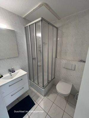 Dusche Kinderzimmer2.jpeg