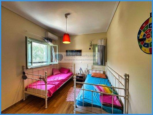 71b62a8bd1ae4e368b43b6d9d81ba7ac-original