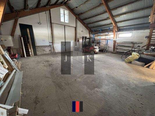 Halle Innenansicht 3