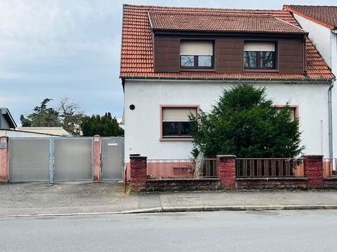 Oberhausen-Rheinhausen Häuser, Oberhausen-Rheinhausen Haus kaufen