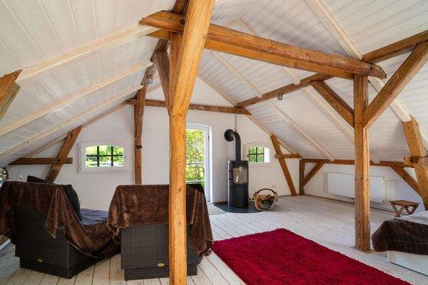 Ruheraum im Dachboden