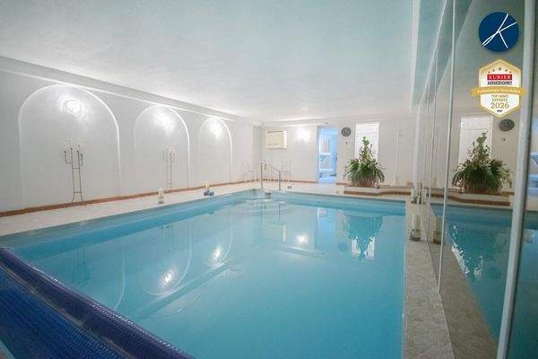 Indoor-Pool