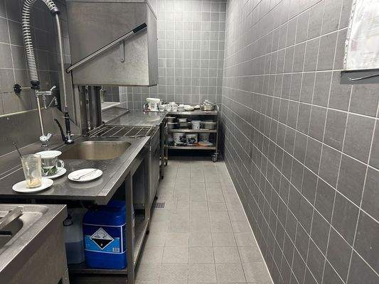 Blick in die Spülküche 