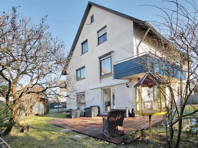 3-Familienhaus in ruhiger Lage mit großem Garten