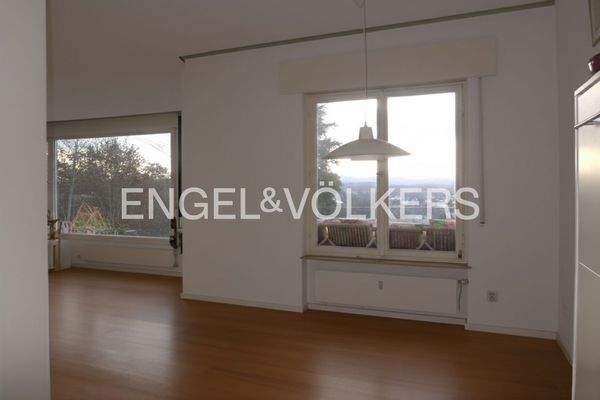 Großzügiger Wohn-/Schlafraum Erdgeschoss