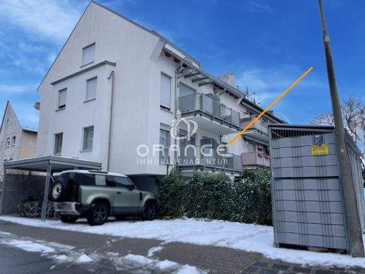 Ihr nach Süden ausgerichteter Balkon