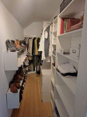 Begehbarer Kleiderschrank 