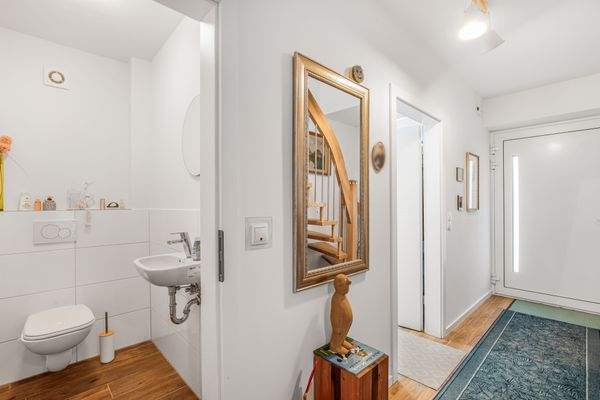 Flurbereich und Gäste-WC