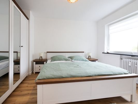 214 Schlafzimmer Doppelbett (1 von 1).jpg