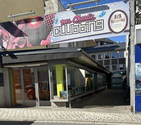 Ansicht Eingang straßenseitig