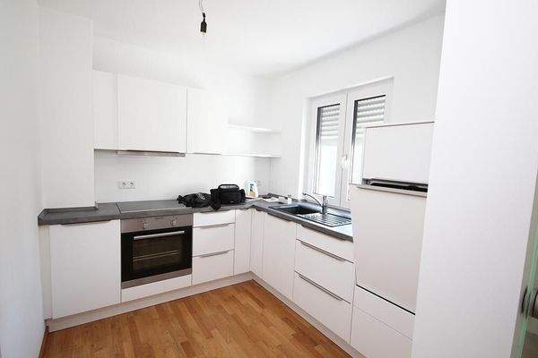 Inklusive wertiger Einbauküche