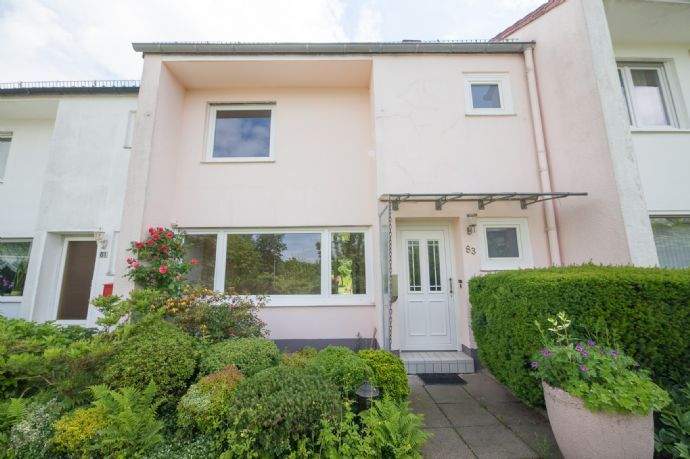 Gemütliches RMH mit Kellerbar als Raumwunder mit Garten und Garage in