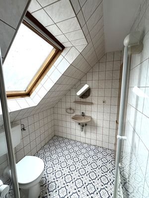 Duschbad mit WC OG