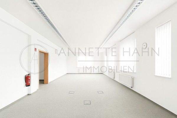 Büro- oder Seminaraum I