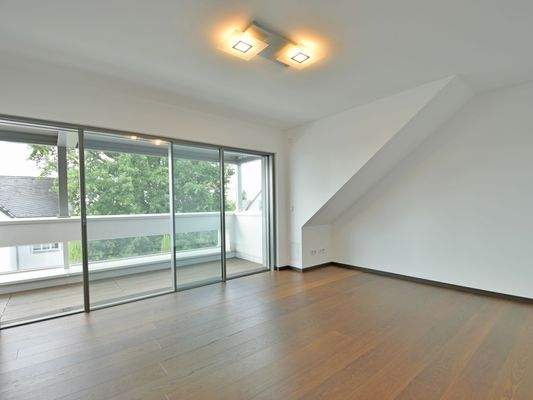 ...mit Austritt zum ...