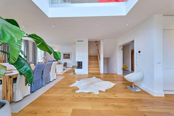 Atrium mit Blick zum Treppenhaus