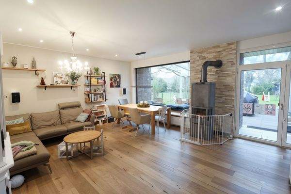 IMG_1084 - (KI generiert)