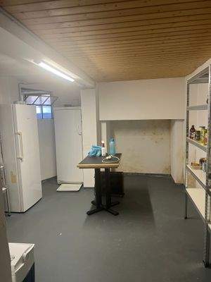 11_Keller IMG_4632.JPG