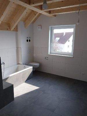 Bad mit Wanne   Dusche