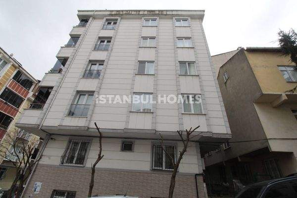 1-Bedroom Flat Near Metrobus in Esenyurt