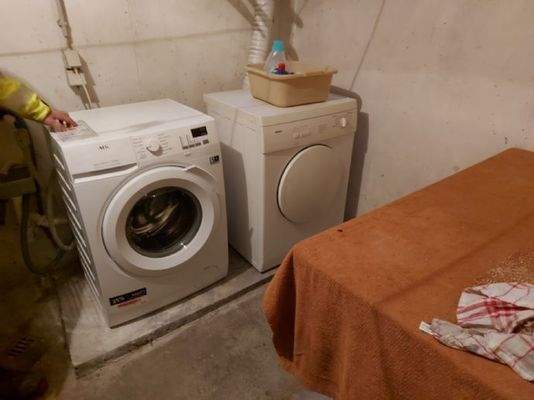 UG - Waschmaschine &amp; Trockner