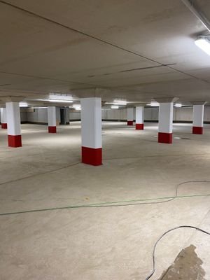 Geräumige Parkplätze