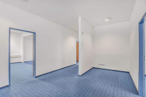 Flurbereich mit Nische - bspw. für den Drucker