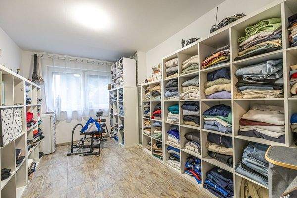 Kinder-/Bürozimmer 2